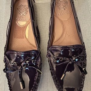 VINCE CAMUTO PAULA NIB AUTHENTIC AMETHYST GENUINE LAMB PATENT LEATHER DRIVER